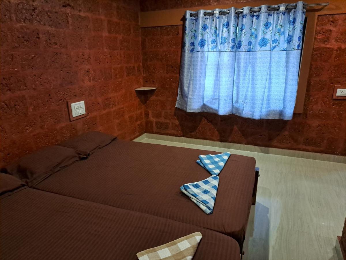 Palm Beach Resort Kumta Quarto foto